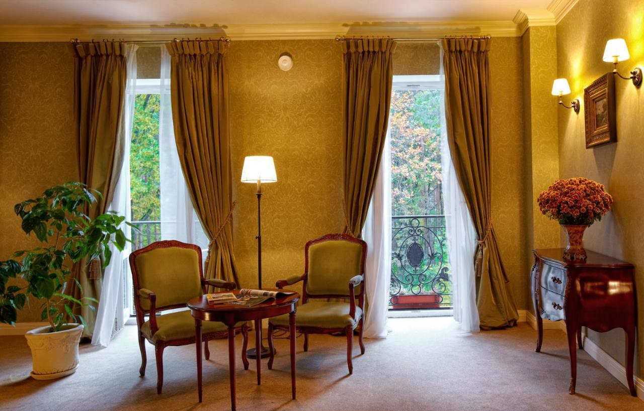 Kronon Park Hotel Γκρόντνο Εξωτερικό φωτογραφία