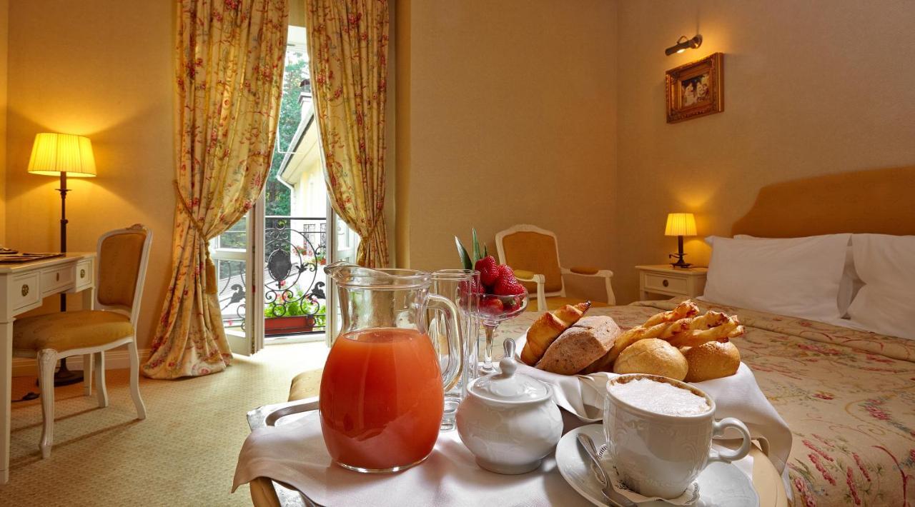 Kronon Park Hotel Γκρόντνο Εξωτερικό φωτογραφία